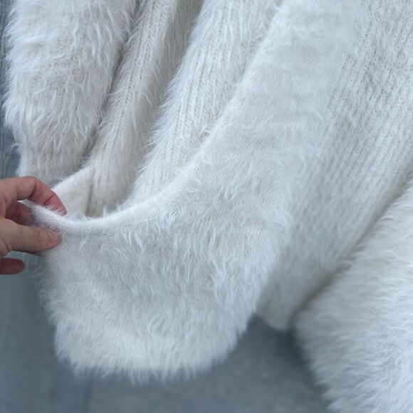 Anthropologie Knitted & Knotted Women's Cardigan Sz small Ivory Fuzzy Knit Cozy - Picture 6 of 7